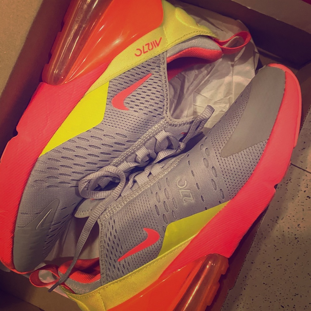 Air Max 270